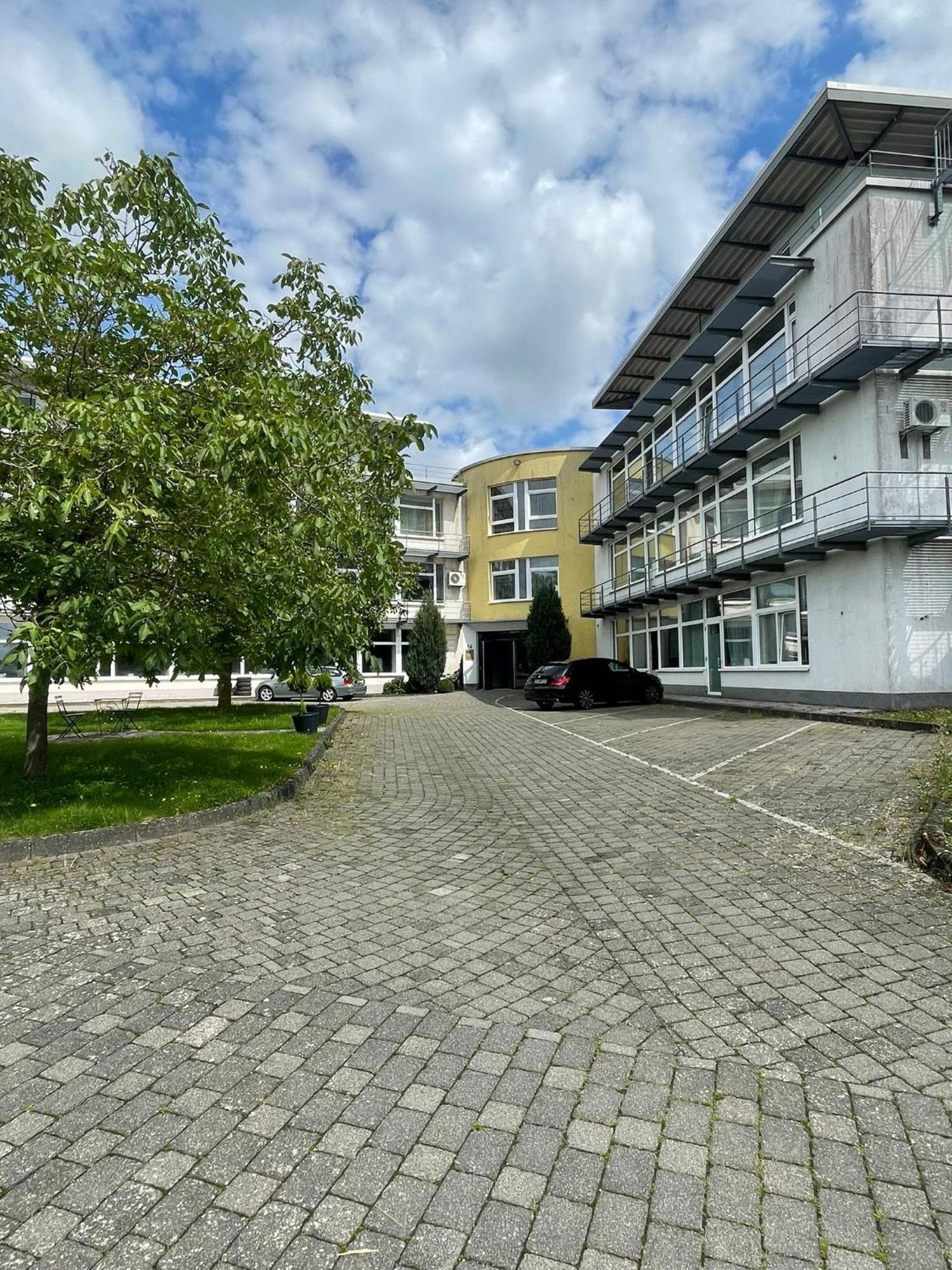 Eventhaus Aparthotel Panzweiler Екстериор снимка