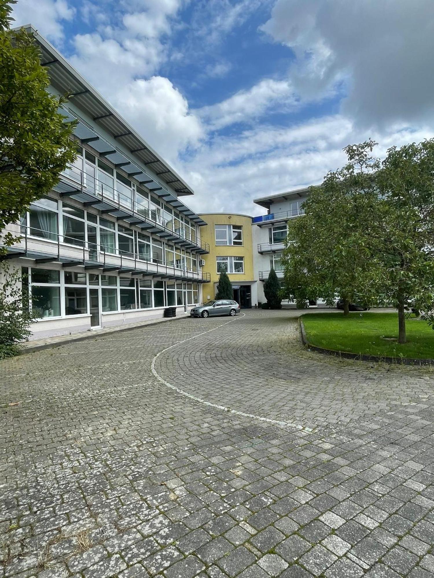 Eventhaus Aparthotel Panzweiler Екстериор снимка