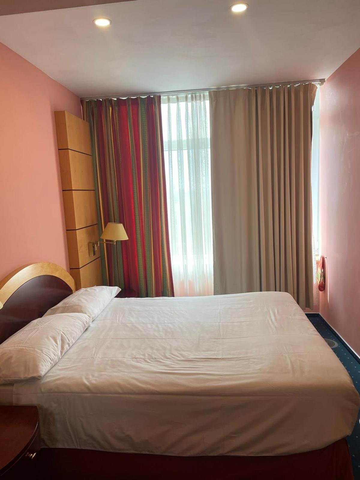 Eventhaus Aparthotel Panzweiler Стая снимка